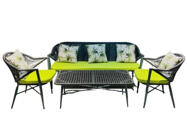 Breezeway Lounge